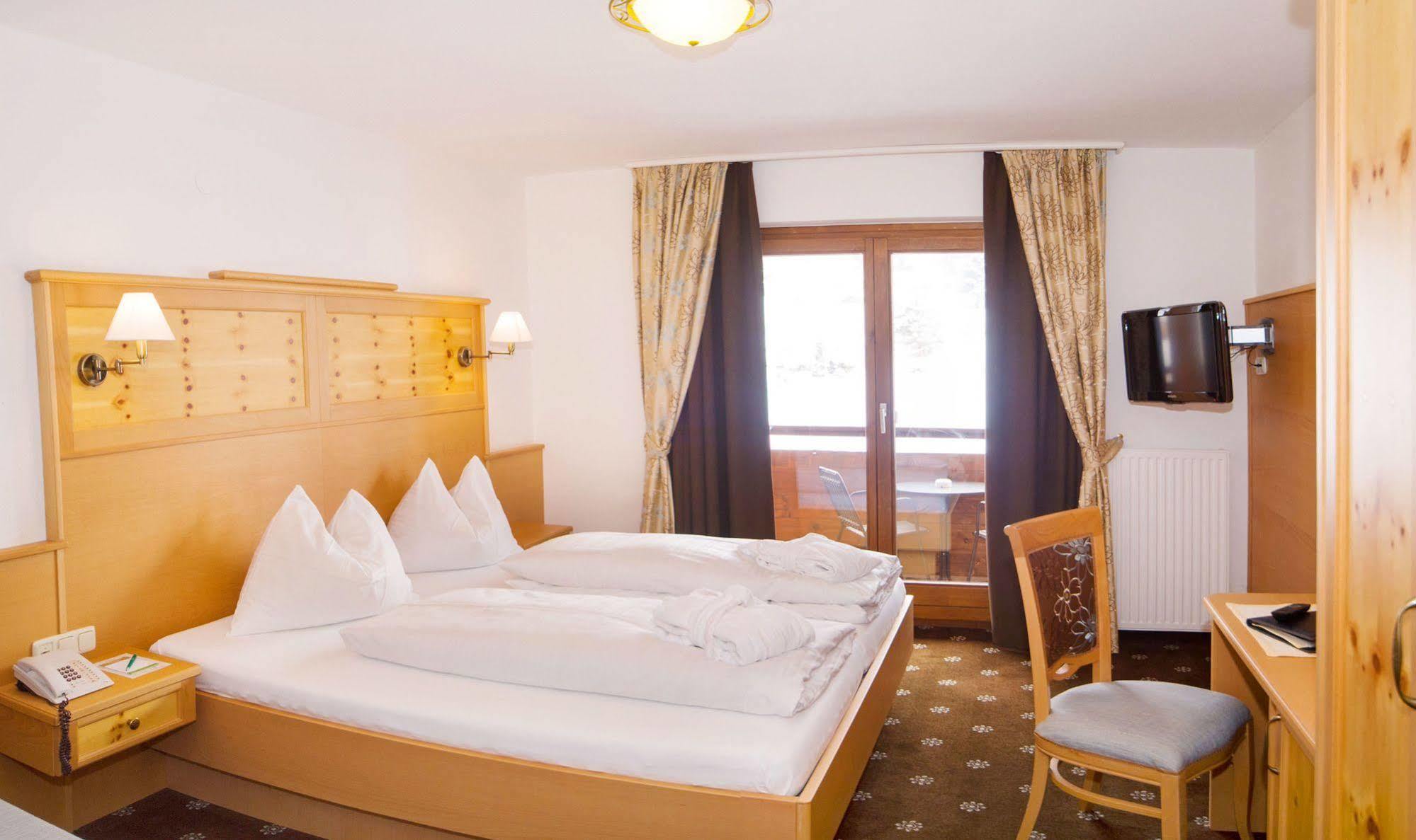 Hotel Kitzspitz Sankt Jakob in Haus Exteriör bild